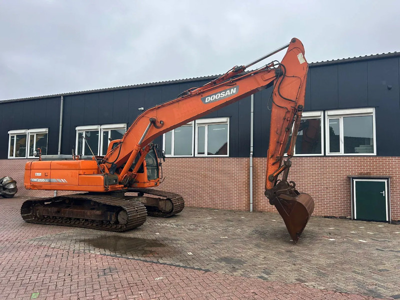 Doosan DX255LC - Rupsgraafmachine: afbeelding 4 Doosan DX255LC - Rupsgraafmachine: afbeelding 4