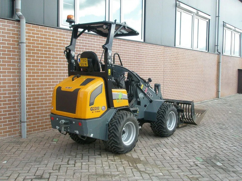 Giant G2200E - Compacte rupslader: afbeelding 3 Giant G2200E - Compacte rupslader: afbeelding 3