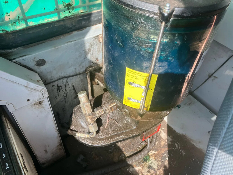 Kiepwagen IHI IC70 2: afbeelding 6