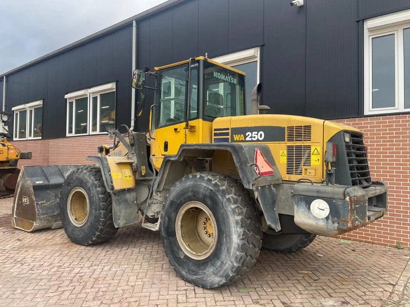 Komatsu WA250-5 - Wiellader: afbeelding 3 Komatsu WA250-5 - Wiellader: afbeelding 3
