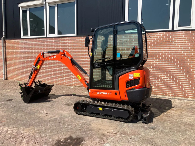 Kubota KX019 4 - Rupsgraafmachine: afbeelding 4 Kubota KX019 4 - Rupsgraafmachine: afbeelding 4