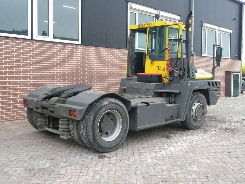 Terberg RT 222 RT220 4x4 - Terminal trekker: afbeelding 4 Terberg RT 222 RT220 4x4 - Terminal trekker: afbeelding 4