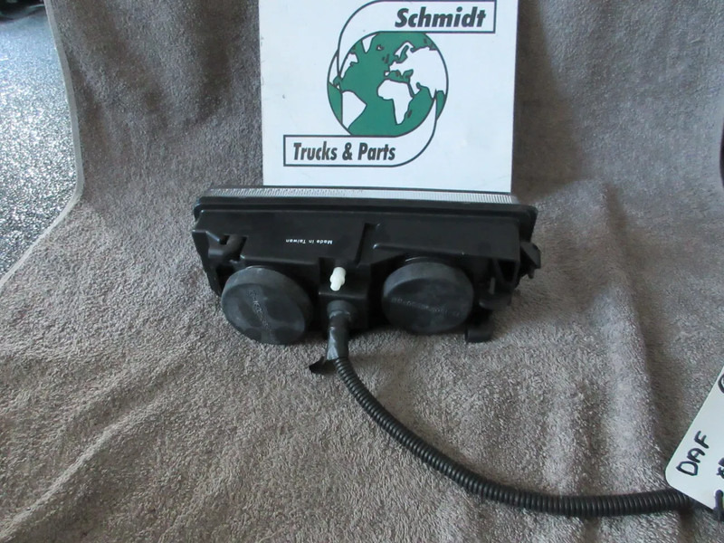 DAF 1328861 MISTLAMP DAF EURO 3 XF CF LF NIEUWE !!!!! - Mistlamp voor Vrachtwagen: afbeelding 3 DAF 1328861 MISTLAMP DAF EURO 3 XF CF LF NIEUWE !!!!! - Mistlamp voor Vrachtwagen: afbeelding 3