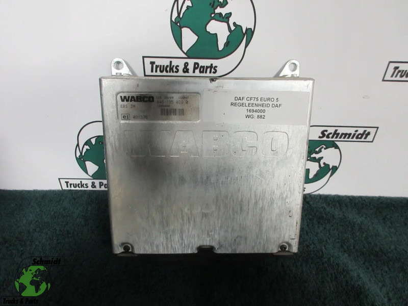 DAF 1694000 // EBS ZM MODULEN WABCO 446 135 039.0 DAF CF 75 EURO 5 - Elektrisch systeem voor Vrachtwagen: afbeelding 1 DAF 1694000 // EBS ZM MODULEN WABCO 446 135 039.0 DAF CF 75 EURO 5 - Elektrisch systeem voor Vrachtwagen: afbeelding 1