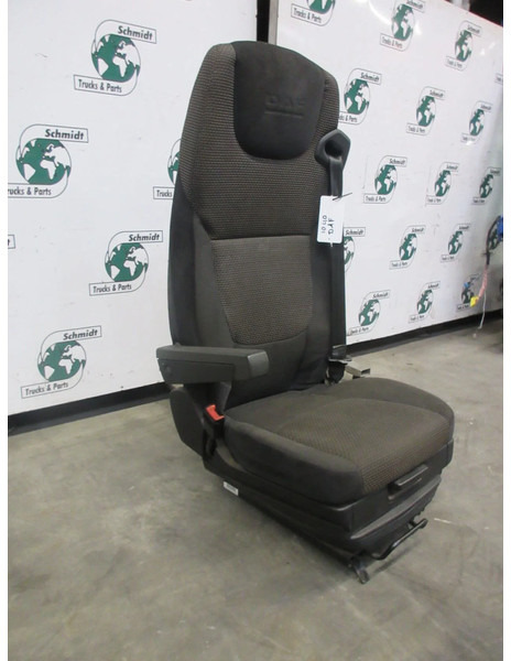 DAF 1710410 // 1707550 STOELEN SET DAF LF 210 EURO 6 MODEL 2020 - Zitplaats voor Vrachtwagen: afbeelding 5 DAF 1710410 // 1707550 STOELEN SET DAF LF 210 EURO 6 MODEL 2020 - Zitplaats voor Vrachtwagen: afbeelding 5