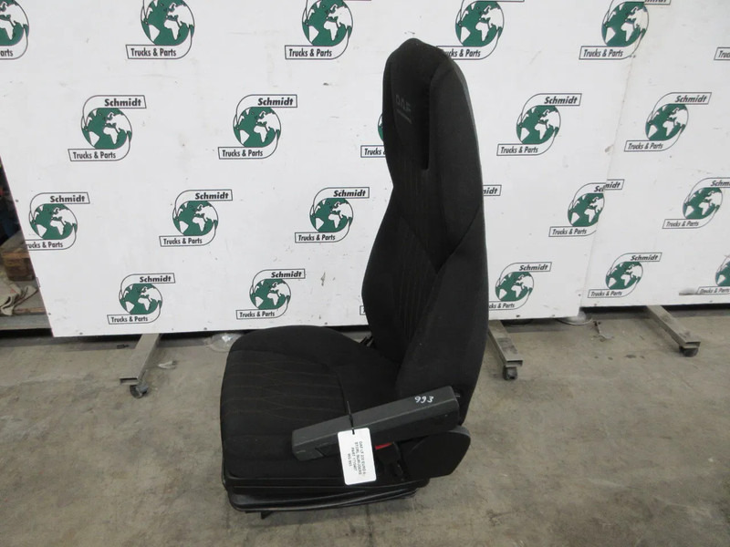 DAF 1715495 //1715487 STOELEN SET DAF LF 230 EURO 6 MODEL 2020 - Zitplaats voor Vrachtwagen: afbeelding 5 DAF 1715495 //1715487 STOELEN SET DAF LF 230 EURO 6 MODEL 2020 - Zitplaats voor Vrachtwagen: afbeelding 5