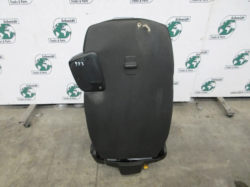 DAF 1715495 //1715487 STOELEN SET DAF LF 230 EURO 6 MODEL 2020 - Zitplaats voor Vrachtwagen: afbeelding 4 DAF 1715495 //1715487 STOELEN SET DAF LF 230 EURO 6 MODEL 2020 - Zitplaats voor Vrachtwagen: afbeelding 4