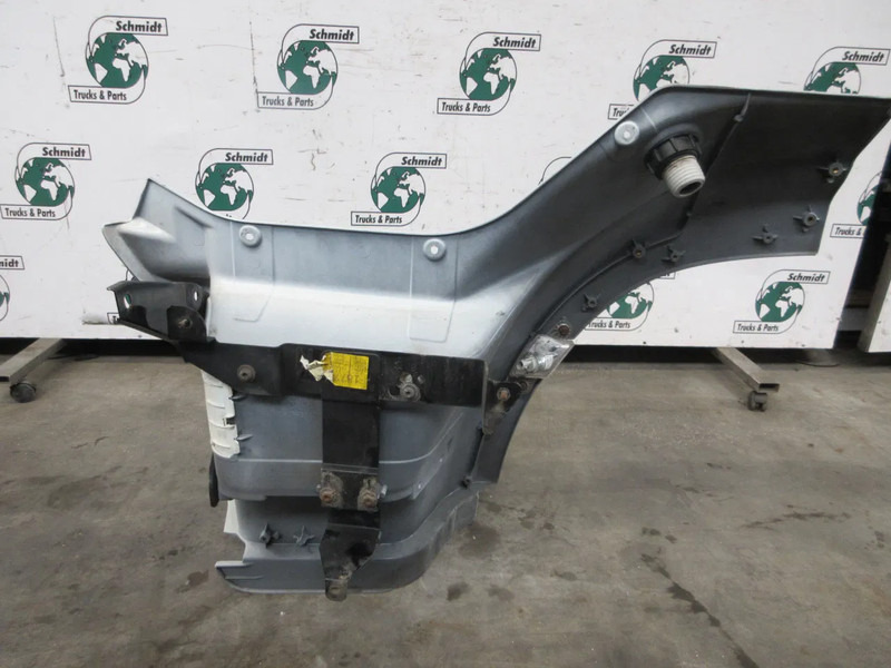 DAF 1835111 INSTAPKAST GROTE DAF CF 410 EURO 6 RECHTS - Cabine en interieur voor Vrachtwagen: afbeelding 2 DAF 1835111 INSTAPKAST GROTE DAF CF 410 EURO 6 RECHTS - Cabine en interieur voor Vrachtwagen: afbeelding 2