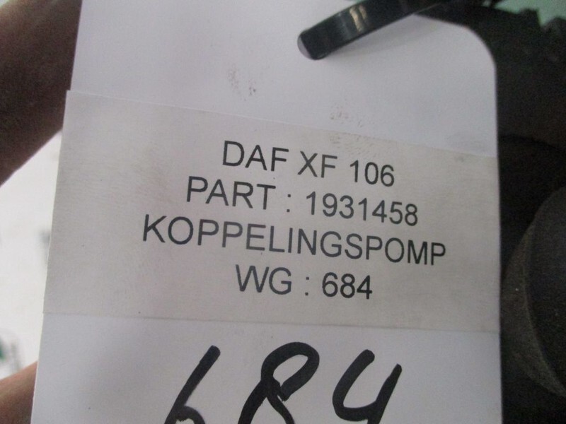 DAF 1931458 koppelingspomp XF CF euro 6 - Koppeling en onderdelen voor Vrachtwagen: afbeelding 2 DAF 1931458 koppelingspomp XF CF euro 6 - Koppeling en onderdelen voor Vrachtwagen: afbeelding 2