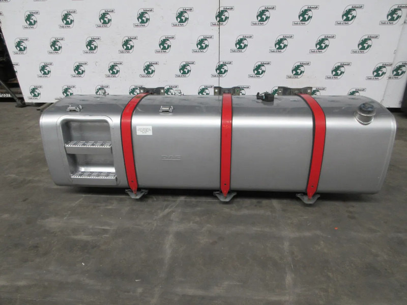 DAF 1944800 DIESELTANK 845 LITER INHOUT DAF XF 480 MODEL 2021 - Brandstoftank voor Vrachtwagen: afbeelding 5 DAF 1944800 DIESELTANK 845 LITER INHOUT DAF XF 480 MODEL 2021 - Brandstoftank voor Vrachtwagen: afbeelding 5