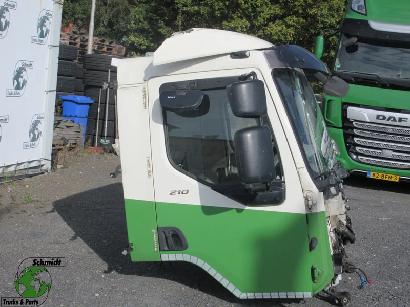DAF 2363288 DAF 210 LF CABINE MODEL 2018 EURO 6 LICHT BESCHADIG VOOR ZIJDEN - Cabine en interieur voor Vrachtwagen: afbeelding 1 DAF 2363288 DAF 210 LF CABINE MODEL 2018 EURO 6 LICHT BESCHADIG VOOR ZIJDEN - Cabine en interieur voor Vrachtwagen: afbeelding 1