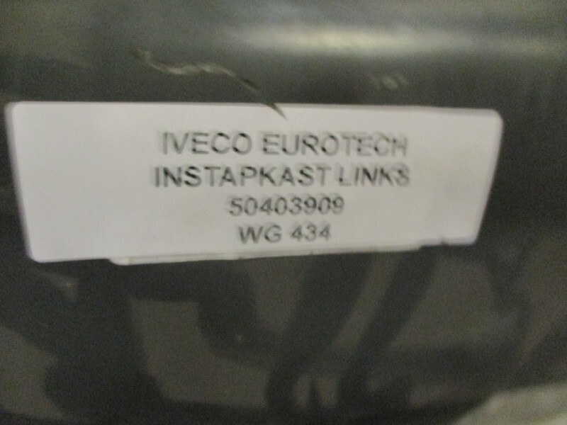 Iveco EUROTECH 50403909 INSTAPKAST LINKS - Cabine en interieur voor Vrachtwagen: afbeelding 2 Iveco EUROTECH 50403909 INSTAPKAST LINKS - Cabine en interieur voor Vrachtwagen: afbeelding 2