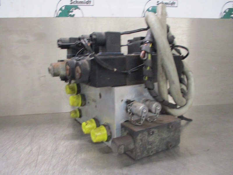 Iveco TRAKKER 410T45 400671429 POMP - Hydraulica voor Vrachtwagen: afbeelding 3 Iveco TRAKKER 410T45 400671429 POMP - Hydraulica voor Vrachtwagen: afbeelding 3