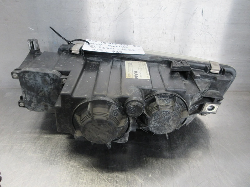 MAN 81.25101-6522 // 81.25101- 6798 // MISLAMP MAN TGS EURO 6 - Mistlamp voor Vrachtwagen: afbeelding 3 MAN 81.25101-6522 // 81.25101- 6798 // MISLAMP MAN TGS EURO 6 - Mistlamp voor Vrachtwagen: afbeelding 3