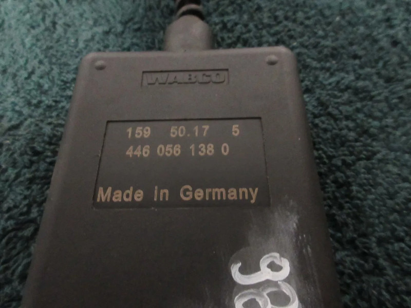 MAN 81.25505-6600//81.25505-6601 WABCO 446 056 138 0 ECAS BEDIENING MAN EURO 6 - Elektrisch systeem voor Vrachtwagen: afbeelding 5 MAN 81.25505-6600//81.25505-6601 WABCO 446 056 138 0 ECAS BEDIENING MAN EURO 6 - Elektrisch systeem voor Vrachtwagen: afbeelding 5