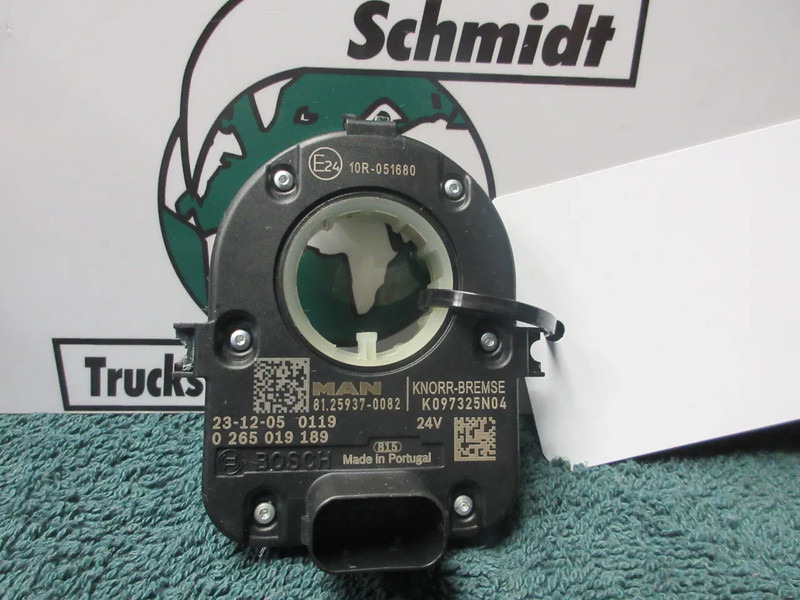 MAN 81.25937-0082 SLEUTEL LEZER MAN 18.520 TGX MODEL 2024 - Elektrisch systeem voor Vrachtwagen: afbeelding 4 MAN 81.25937-0082 SLEUTEL LEZER MAN 18.520 TGX MODEL 2024 - Elektrisch systeem voor Vrachtwagen: afbeelding 4