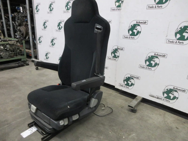 MAN 81.62307-6476 // 81.62307-6326 // STOELEN SET MAN TGM EURO 6 - Zitplaats voor Vrachtwagen: afbeelding 3 MAN 81.62307-6476 // 81.62307-6326 // STOELEN SET MAN TGM EURO 6 - Zitplaats voor Vrachtwagen: afbeelding 3