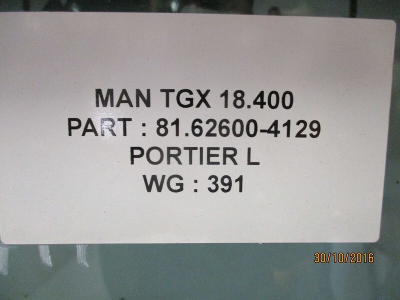MAN 81.62600-4119 Deur Links TGX TGA - Cabine en interieur voor Vrachtwagen: afbeelding 3 MAN 81.62600-4119 Deur Links TGX TGA - Cabine en interieur voor Vrachtwagen: afbeelding 3