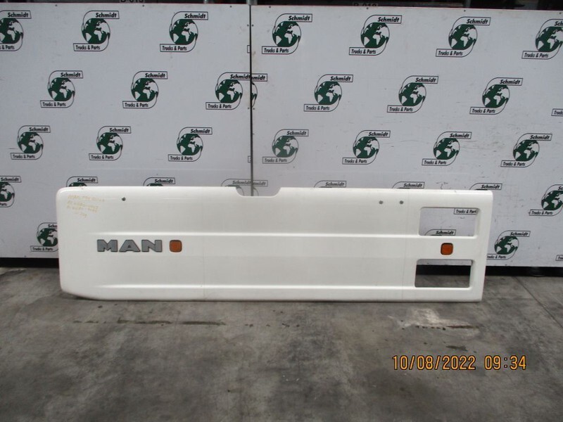 MAN TGX 18.400 81.41680-0050 ZIJBEKLEDING RECHTS - Frame/ Chassis voor Vrachtwagen: afbeelding 4 MAN TGX 18.400 81.41680-0050 ZIJBEKLEDING RECHTS - Frame/ Chassis voor Vrachtwagen: afbeelding 4