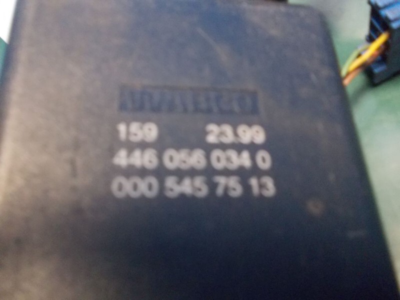 Mercedes-Benz A 000 545 74 13 WABCO 446 056 033 0 LUCHTVERINGS MODULE MP3 - Elektrisch systeem voor Vrachtwagen: afbeelding 2 Mercedes-Benz A 000 545 74 13 WABCO 446 056 033 0 LUCHTVERINGS MODULE MP3 - Elektrisch systeem voor Vrachtwagen: afbeelding 2