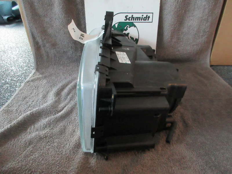 Mercedes-Benz A 940 820 02 61 KOPLAMP AXOR ATEGO NIEUWE OP VOORRAAD RECHTS - Koplamp voor Vrachtwagen: afbeelding 4 Mercedes-Benz A 940 820 02 61 KOPLAMP AXOR ATEGO NIEUWE OP VOORRAAD RECHTS - Koplamp voor Vrachtwagen: afbeelding 4