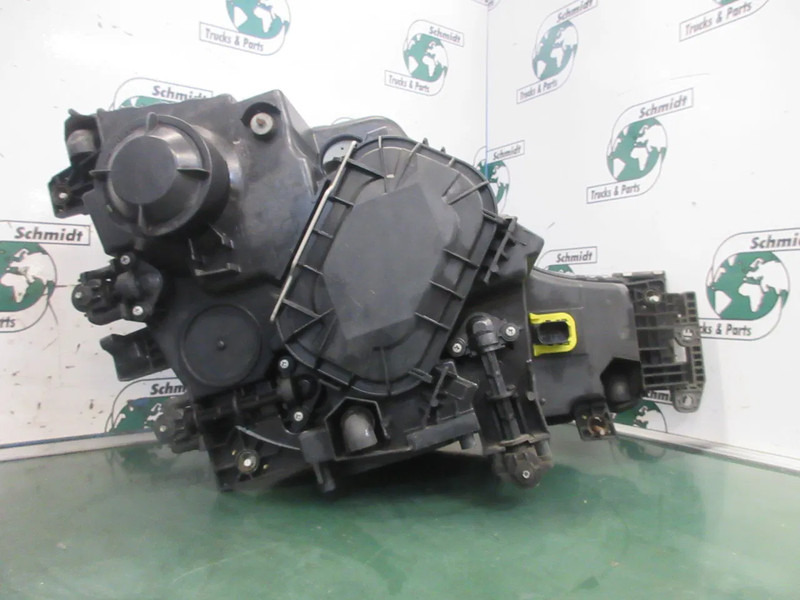 Mercedes-Benz A 960 820 02 39 KOPLAMP MERCEDES 1845 MP4 EURO 6 LINKS - Koplamp voor Vrachtwagen: afbeelding 3 Mercedes-Benz A 960 820 02 39 KOPLAMP MERCEDES 1845 MP4 EURO 6 LINKS - Koplamp voor Vrachtwagen: afbeelding 3