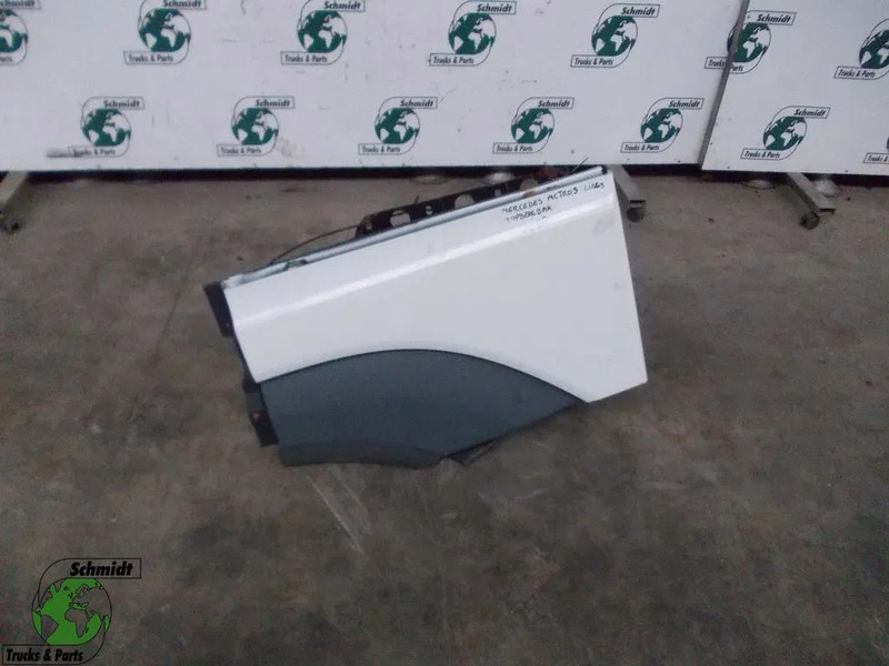 Mercedes-Benz A 960 890 15 90 MERCEDES BENZ 1845 MP4 GEREDSCHAPS KAST EURO 6 - Cabine en interieur voor Vrachtwagen: afbeelding 4 Mercedes-Benz A 960 890 15 90 MERCEDES BENZ 1845 MP4 GEREDSCHAPS KAST EURO 6 - Cabine en interieur voor Vrachtwagen: afbeelding 4