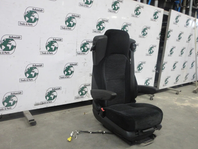 Mercedes-Benz A 960 910 75 01 STOEL MERCEDES BENZ 1845 LINKS EURO 6 - Zitplaats voor Vrachtwagen: afbeelding 2 Mercedes-Benz A 960 910 75 01 STOEL MERCEDES BENZ 1845 LINKS EURO 6 - Zitplaats voor Vrachtwagen: afbeelding 2