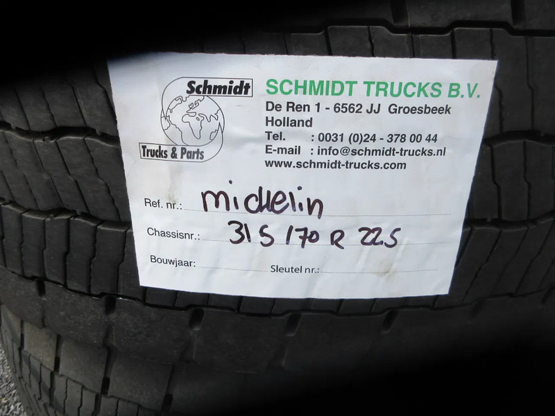 Michelin 315/70R22.5 // 2 X ACHTER BAND MET STAAL WIEL - Band voor Vrachtwagen: afbeelding 5 Michelin 315/70R22.5 // 2 X ACHTER BAND MET STAAL WIEL - Band voor Vrachtwagen: afbeelding 5