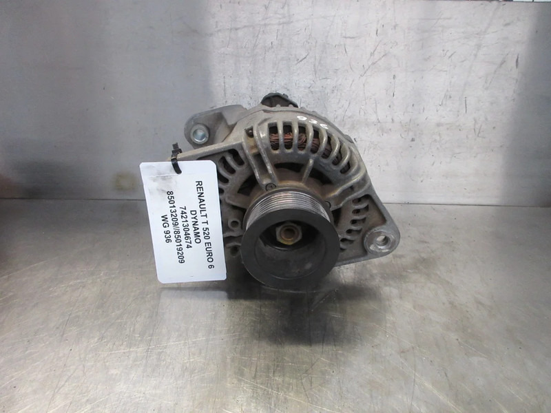 Renault 7421304674 // 7485013209 // 7485019209 DYNAMO RENAULT T 520 EURO 6 - Dynamo voor Vrachtwagen: afbeelding 4 Renault 7421304674 // 7485013209 // 7485019209 DYNAMO RENAULT T 520 EURO 6 - Dynamo voor Vrachtwagen: afbeelding 4