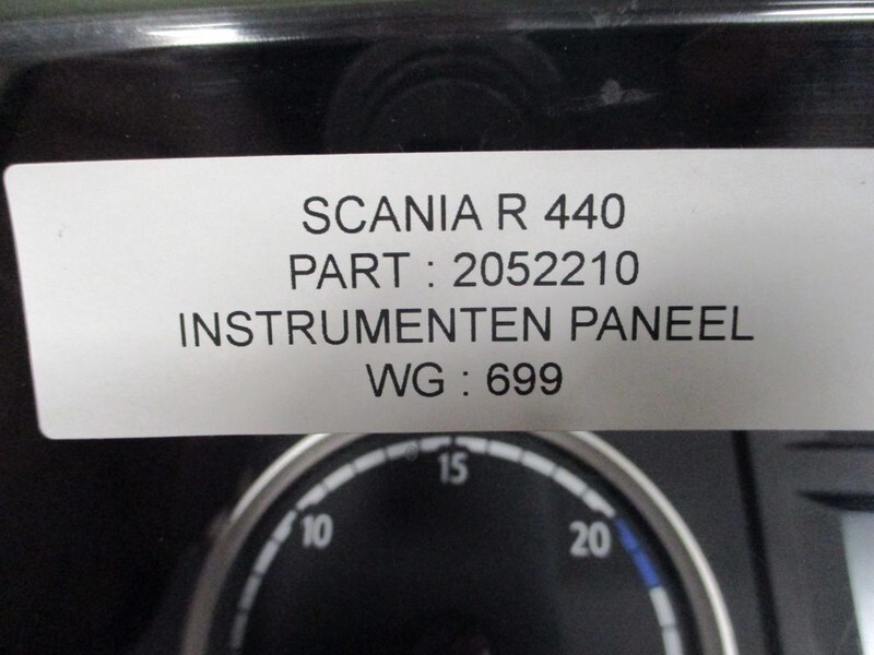 Scania R440 2052210 INSTRUMENTENPANEEL - Instrumentenpaneel voor Vrachtwagen: afbeelding 2 Scania R440 2052210 INSTRUMENTENPANEEL - Instrumentenpaneel voor Vrachtwagen: afbeelding 2