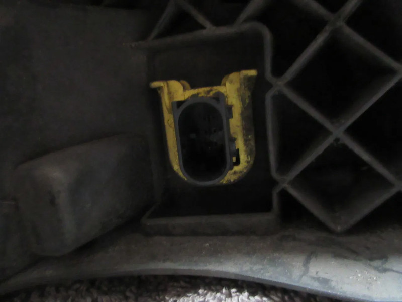 Volvo 21221152 MISTLAMP VOLVO FH SERIE EURO 6 MODEL 2020 - Mistlamp voor Vrachtwagen: afbeelding 5 Volvo 21221152 MISTLAMP VOLVO FH SERIE EURO 6 MODEL 2020 - Mistlamp voor Vrachtwagen: afbeelding 5