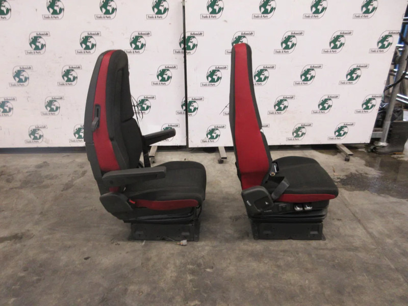 Zitplaats voor Vrachtwagen Volvo 22040056 // 84165773 // 21433067// 82201655 STOELEN SET VOLVO FH 460 EURO 6 MODEL 2018: afbeelding 7