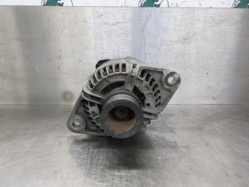 Volvo 22218393 // 22591472 DYNAMO VOLVO FM 370 EURO 6 - Dynamo voor Vrachtwagen: afbeelding 2 Volvo 22218393 // 22591472 DYNAMO VOLVO FM 370 EURO 6 - Dynamo voor Vrachtwagen: afbeelding 2