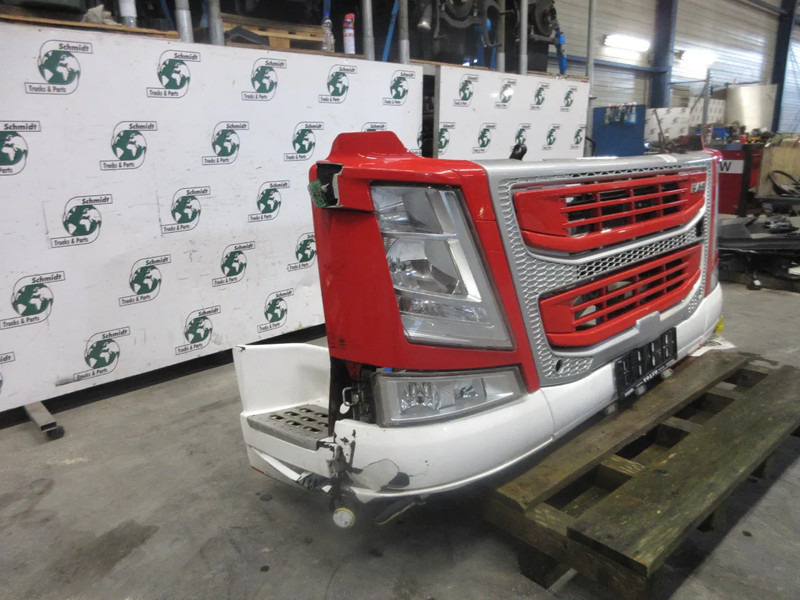 Volvo 22239219 // 22239217 // 84172098 COMPLETEN VOOR KOP VOLVO FM 420 EURO 6 - Bumper voor Vrachtwagen: afbeelding 3 Volvo 22239219 // 22239217 // 84172098 COMPLETEN VOOR KOP VOLVO FM 420 EURO 6 - Bumper voor Vrachtwagen: afbeelding 3