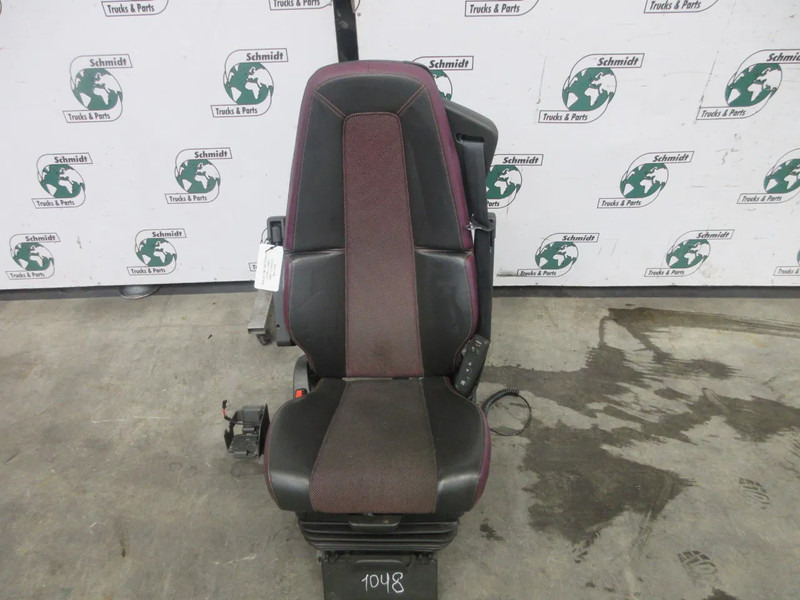 Volvo 23766412 // 23764396 STOELEN SET LUCHTGEVEERT R+L FM MODEL 2023 - Zitplaats voor Vrachtwagen: afbeelding 4 Volvo 23766412 // 23764396 STOELEN SET LUCHTGEVEERT R+L FM MODEL 2023 - Zitplaats voor Vrachtwagen: afbeelding 4