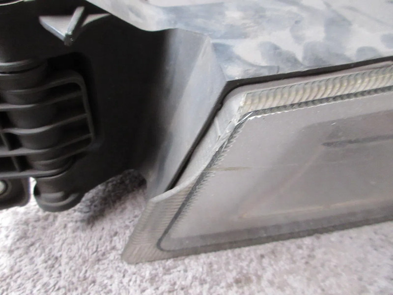 Volvo 82140763 MISTLAMP VOLVO FH SERIE EURO 6 - Mistlamp voor Vrachtwagen: afbeelding 2 Volvo 82140763 MISTLAMP VOLVO FH SERIE EURO 6 - Mistlamp voor Vrachtwagen: afbeelding 2