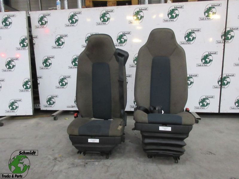 Volvo 825148943// 82514859 STOELEN SET FL 210 EURO 6 - Zitplaats voor Vrachtwagen: afbeelding 1 Volvo 825148943// 82514859 STOELEN SET FL 210 EURO 6 - Zitplaats voor Vrachtwagen: afbeelding 1
