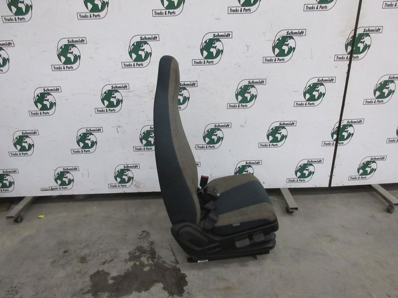 Volvo 825148943// 82514859 STOELEN SET FL 210 EURO 6 - Zitplaats voor Vrachtwagen: afbeelding 5 Volvo 825148943// 82514859 STOELEN SET FL 210 EURO 6 - Zitplaats voor Vrachtwagen: afbeelding 5