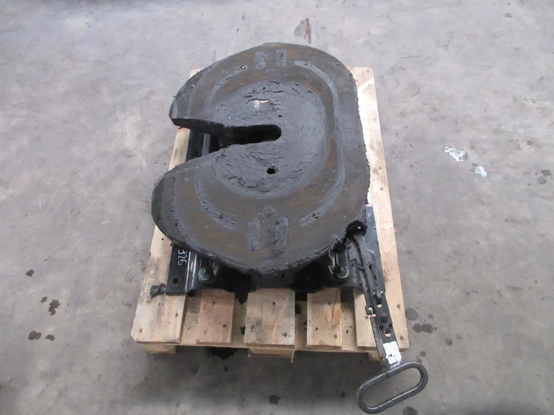Jost D152 U 20 // M P 20 55R D152 U 20 // M P 20 55R MAN TGX 18.500 EURO 6 MODEL 2020 - Koppelschotel voor Vrachtwagen: afbeelding 2 Jost D152 U 20 // M P 20 55R D152 U 20 // M P 20 55R MAN TGX 18.500 EURO 6 MODEL 2020 - Koppelschotel voor Vrachtwagen: afbeelding 2