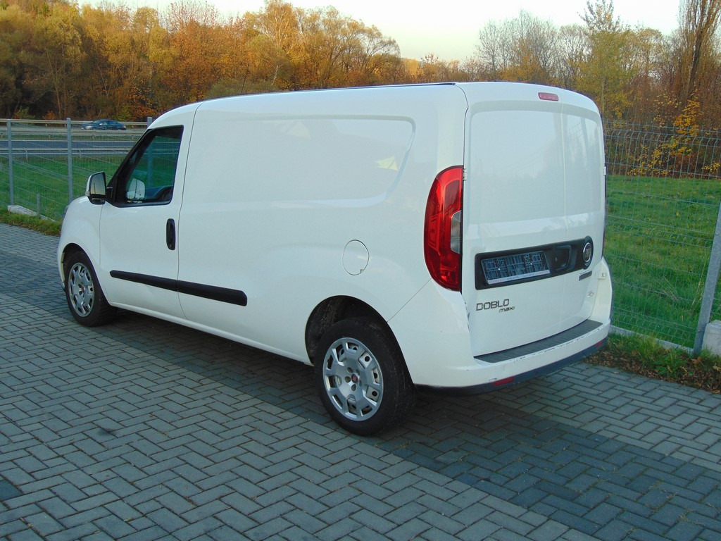 FIAT Doblo 1,6 MultiJet 105KM MAXI MAX - Kleine bestelwagen: afbeelding 3 FIAT Doblo 1,6 MultiJet 105KM MAXI MAX - Kleine bestelwagen: afbeelding 3