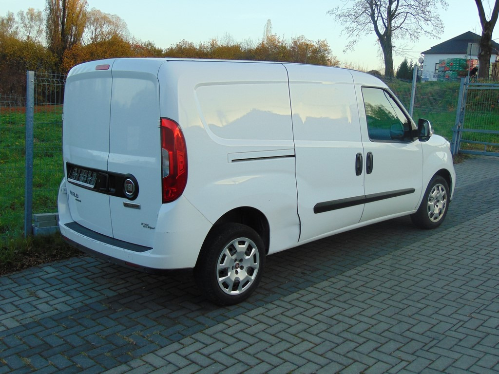 FIAT Doblo 1,6 MultiJet 105KM MAXI MAX - Kleine bestelwagen: afbeelding 4 FIAT Doblo 1,6 MultiJet 105KM MAXI MAX - Kleine bestelwagen: afbeelding 4