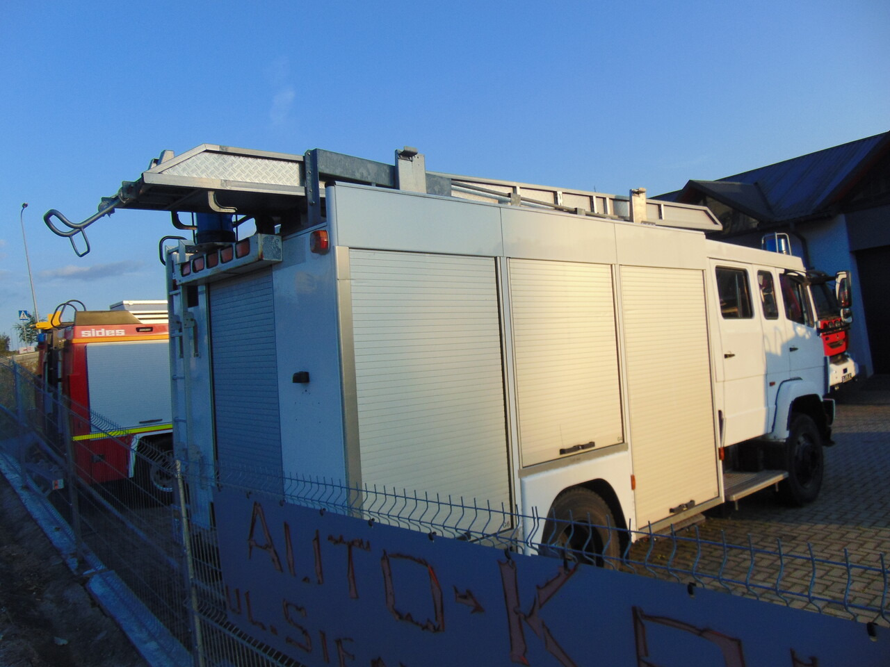 MERCEDES-BENZ 1124AF 4x4 MAGIRUS - Gemeentelijke machine/ Speciaal: afbeelding 4 MERCEDES-BENZ 1124AF 4x4 MAGIRUS - Gemeentelijke machine/ Speciaal: afbeelding 4