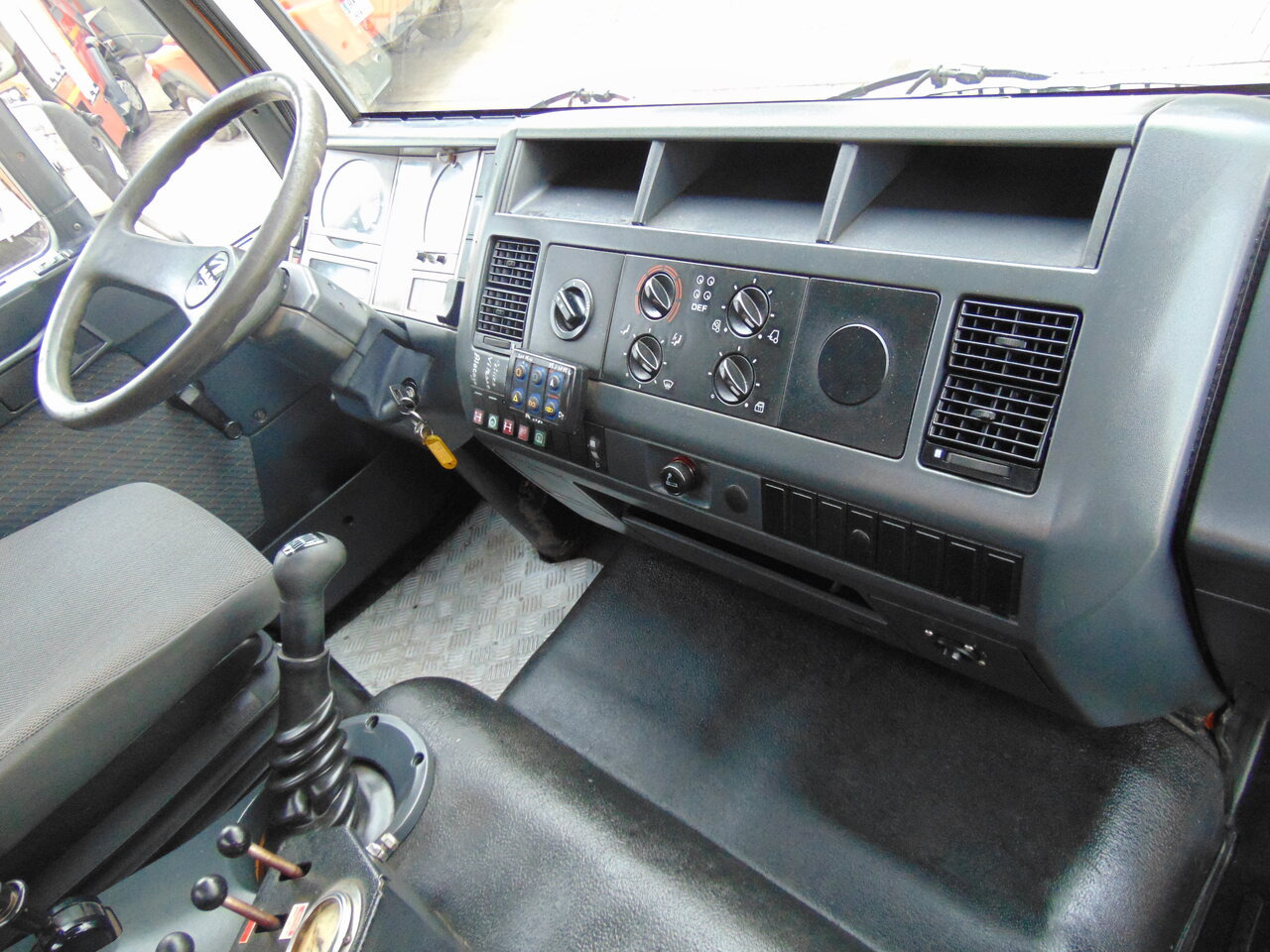 Kipper vrachtwagen MAN 18-224 4x4 KIPER: afbeelding 21 Kipper vrachtwagen MAN 18-224 4x4 KIPER: afbeelding 21