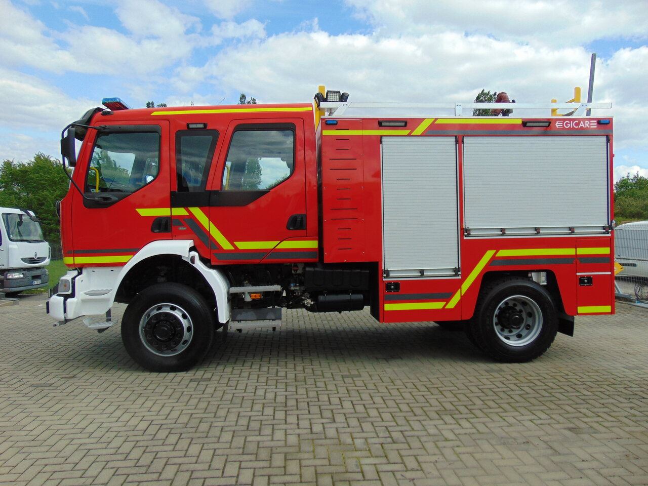 RENAULT Midlum 220dCi 4x4 GICAR - Brandweerwagen: afbeelding 5 RENAULT Midlum 220dCi 4x4 GICAR - Brandweerwagen: afbeelding 5