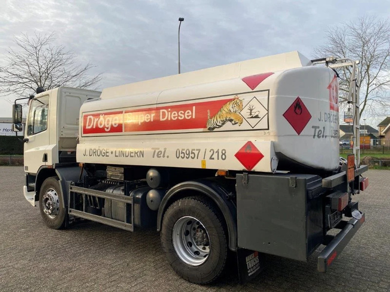 DAF 65CF-240 / FULL STEEL / POMP / 3 COMPARTIMENTS / 8350 LITER / ONLY:25969 KM / EURO-2 / MANUAL / GOOD CONDITION - Tankwagen: afbeelding 3 DAF 65CF-240 / FULL STEEL / POMP / 3 COMPARTIMENTS / 8350 LITER / ONLY:25969 KM / EURO-2 / MANUAL / GOOD CONDITION - Tankwagen: afbeelding 3
