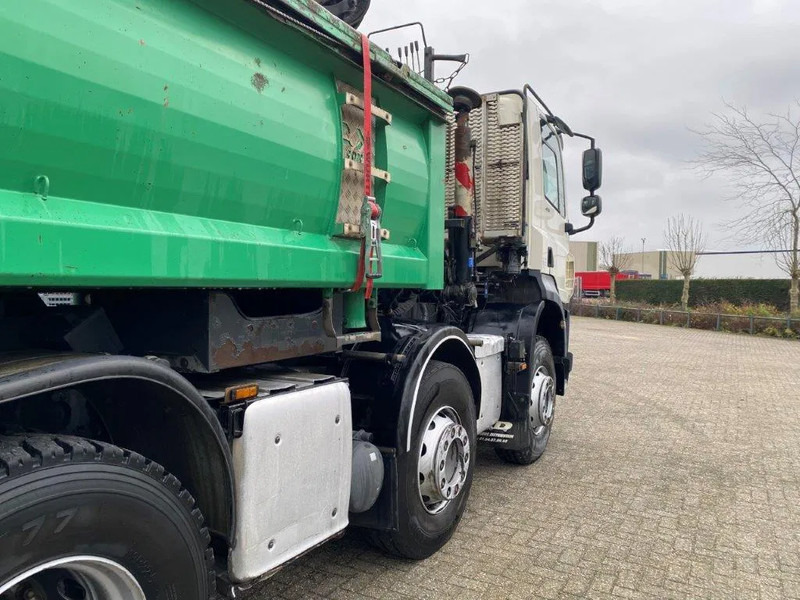 Kraanwagen DAF CF410 / 8X4 / BIG AXLE / FULL-STEEL /2 SIDE TIPPER/ ONLY:363247 KM / AUTOMATIC / EURO-6 / 2014: afbeelding 9 Kraanwagen DAF CF410 / 8X4 / BIG AXLE / FULL-STEEL /2 SIDE TIPPER/ ONLY:363247 KM / AUTOMATIC / EURO-6 / 2014: afbeelding 9
