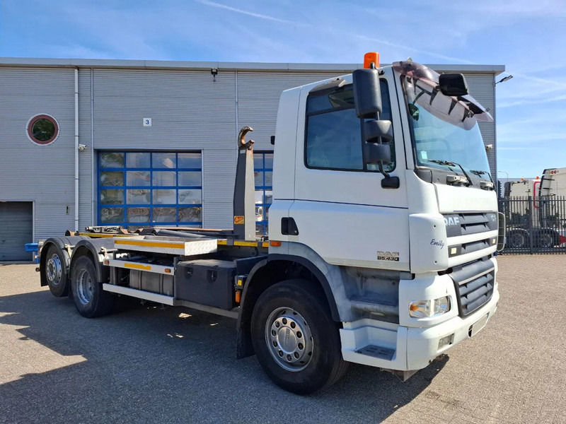 DAF CF85-430 / INTARDER / AJK HOOK SYSTEM / ONLY:431235 KM / LIFT+LENKACHSE / AIRCO / AUTOMATIC / EURO-3 / 2006 - Haakarmsysteem vrachtwagen: afbeelding 4 DAF CF85-430 / INTARDER / AJK HOOK SYSTEM / ONLY:431235 KM / LIFT+LENKACHSE / AIRCO / AUTOMATIC / EURO-3 / 2006 - Haakarmsysteem vrachtwagen: afbeelding 4