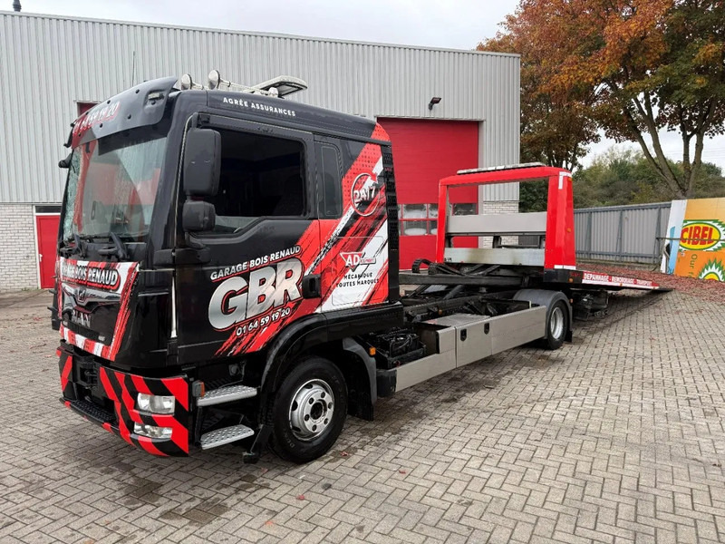 MAN TGL 12.250 / ENGINE RUNNING / ONLY:276364 KM / TOW-TRUCK / CLEPEL / WINCH / REMOTE / 6PERSONS / AUTOMATIC / EURO-6 / 2018 - Bergingsvoertuig: afbeelding 1 MAN TGL 12.250 / ENGINE RUNNING / ONLY:276364 KM / TOW-TRUCK / CLEPEL / WINCH / REMOTE / 6PERSONS / AUTOMATIC / EURO-6 / 2018 - Bergingsvoertuig: afbeelding 1