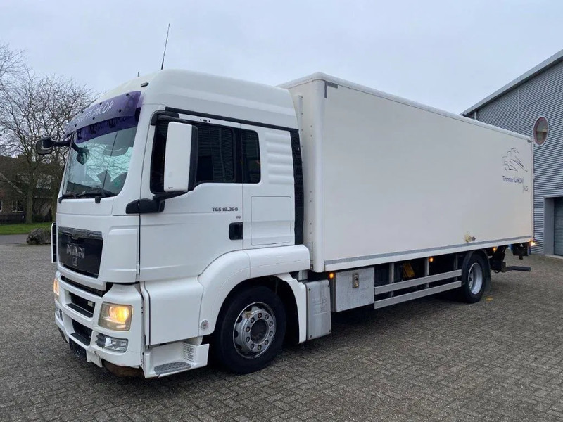 MAN TGS18.360 / HEATED BOX / FULL-AIR / PLATFORM / ONLY:392217 KM / MANUAL / EURO-4 / 2008 - Bakwagen: afbeelding 1 MAN TGS18.360 / HEATED BOX / FULL-AIR / PLATFORM / ONLY:392217 KM / MANUAL / EURO-4 / 2008 - Bakwagen: afbeelding 1